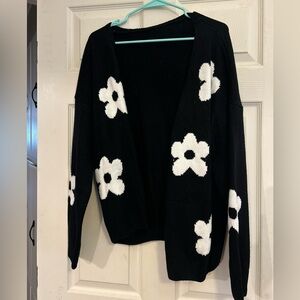 Black and White Floral Women's Cardigan Sweater